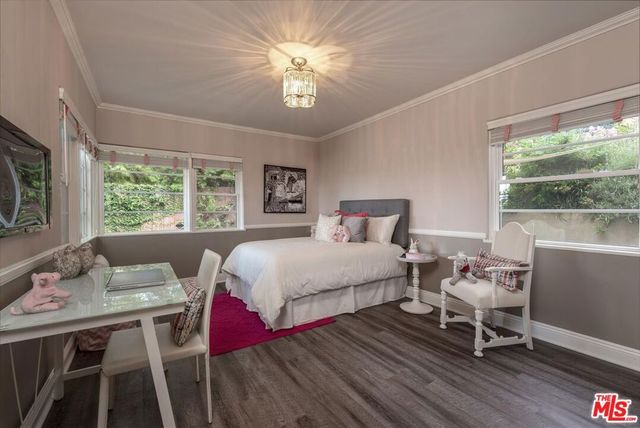 13480 Contour Drive, Sherman Oaks, CA 91423