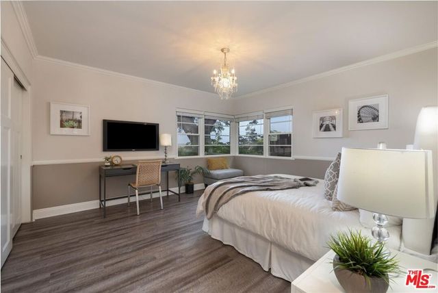 13480 Contour Drive, Sherman Oaks, CA 91423
