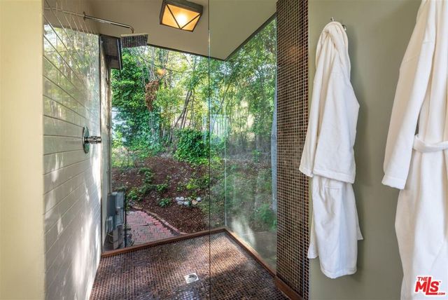 13480 Contour Drive, Sherman Oaks, CA 91423