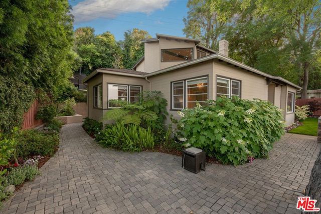 13480 Contour Drive, Sherman Oaks, CA 91423