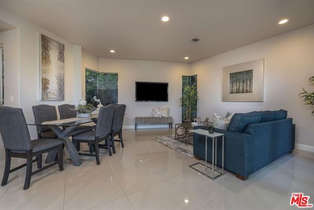 13480 Contour Drive, Sherman Oaks, CA 91423