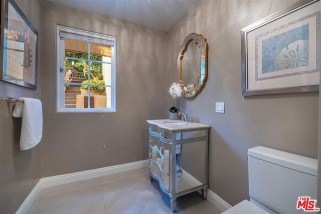 13480 Contour Drive, Sherman Oaks, CA 91423