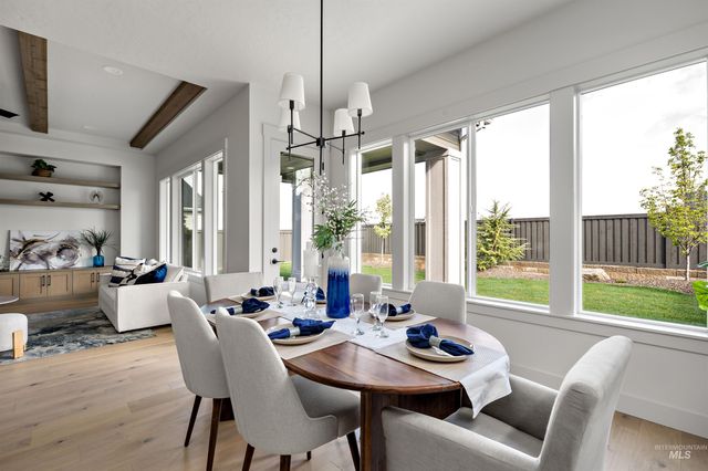 880 E Crescendo St, Meridian, ID 83642
