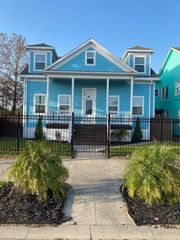 2914 Avenue K, Galveston, TX 77550