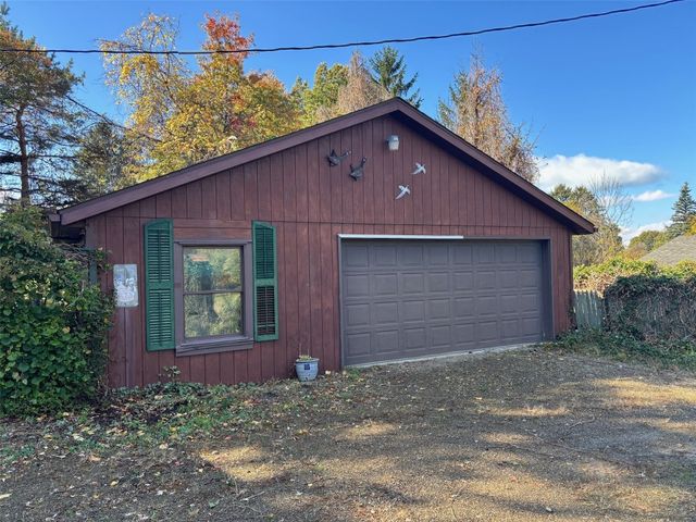 2828 CARTER Avenue, Erie, PA 16506