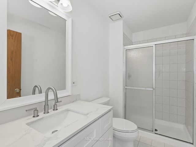 729 N 8th Avenue, Addison, IL 60101