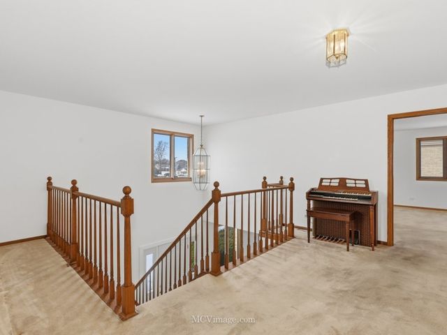 729 N 8th Avenue, Addison, IL 60101