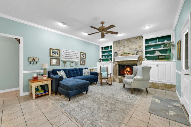 2810 Swallow Lane, Texas City, TX 77590