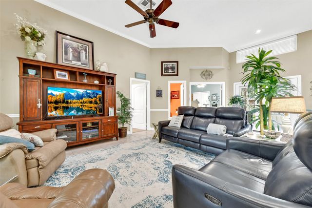 2810 Swallow Lane, Texas City, TX 77590