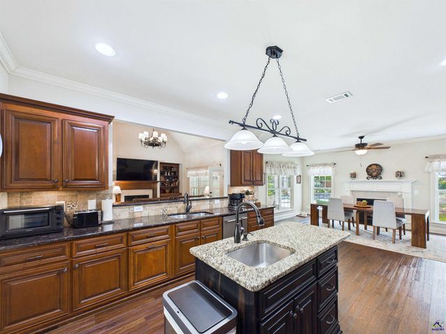 411 Stathams Way, Warner Robins, GA 31088