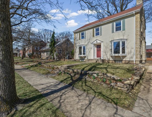 302 W Florida Avenue, Urbana, IL 61801