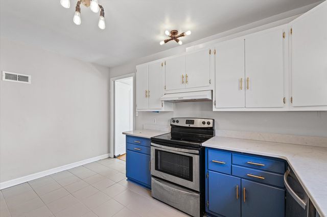 302 W Florida Avenue, Urbana, IL 61801