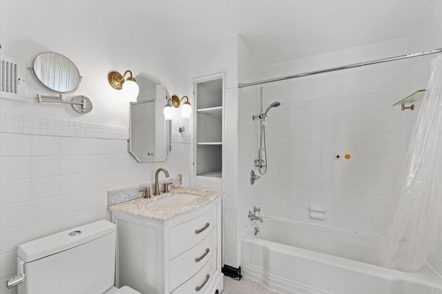 302 W Florida Avenue, Urbana, IL 61801