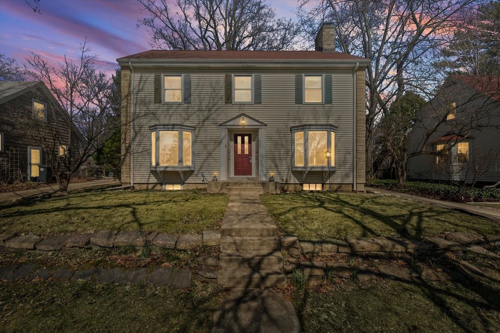 302 W Florida Avenue, Urbana, IL 61801