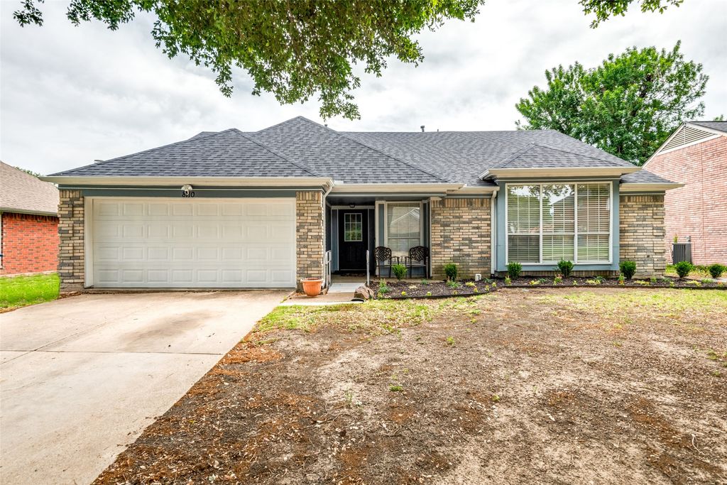 8110 Regatta Drive, Rowlett, TX 75089