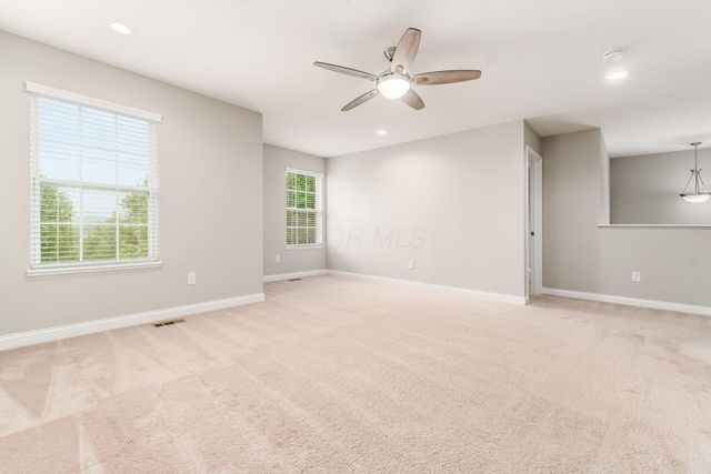 12283 Herons Landing Drive NW, Pickerington, OH 43147