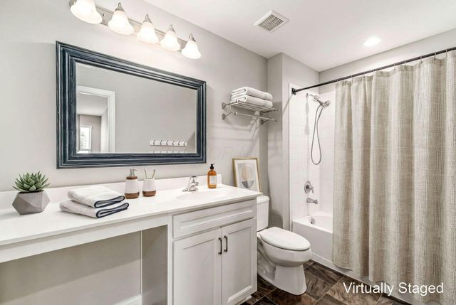 12283 Herons Landing Drive NW, Pickerington, OH 43147