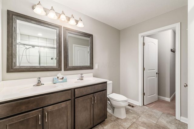 12283 Herons Landing Drive NW, Pickerington, OH 43147