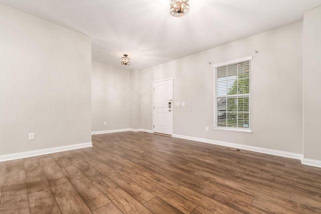 12283 Herons Landing Drive NW, Pickerington, OH 43147