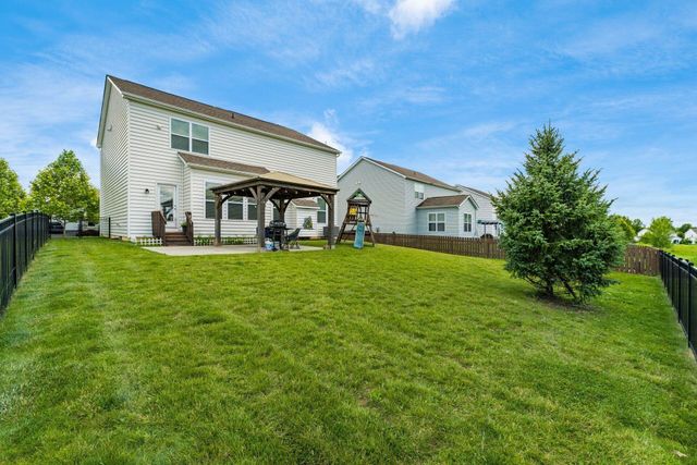 12283 Herons Landing Drive NW, Pickerington, OH 43147