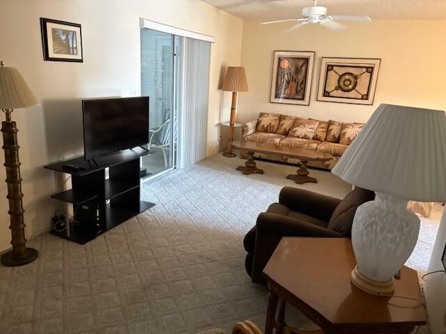 2687 N Garden Drive N 201, Lake Worth, FL 33461