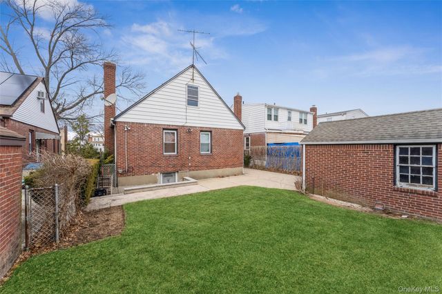 1119 Theodora Street, Franklin Square, NY 11010