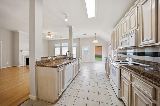 3714 Crescent Drive, Pearland, TX 77584