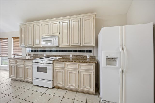 3714 Crescent Drive, Pearland, TX 77584