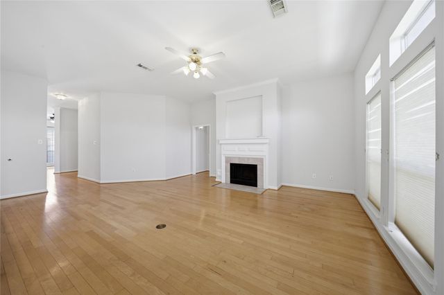 3714 Crescent Drive, Pearland, TX 77584