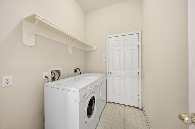 3714 Crescent Drive, Pearland, TX 77584