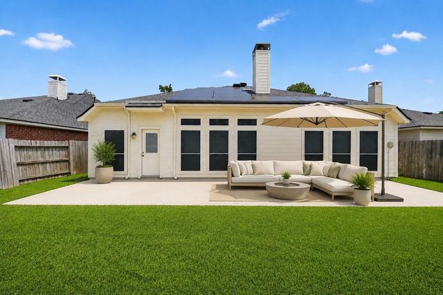 3714 Crescent Drive, Pearland, TX 77584
