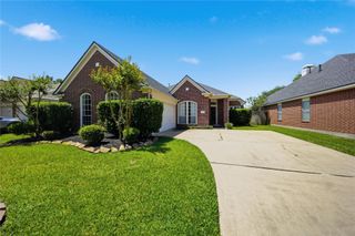 3714 Crescent Drive, Pearland, TX 77584