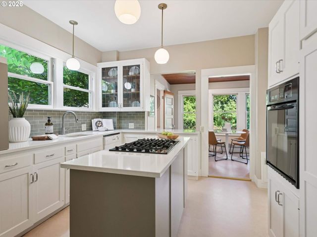 2316 Ne 27TH Ave, Portland, OR 97212