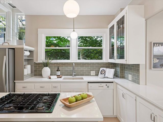 2316 Ne 27TH Ave, Portland, OR 97212