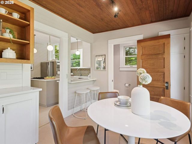 2316 Ne 27TH Ave, Portland, OR 97212