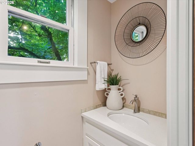 2316 Ne 27TH Ave, Portland, OR 97212