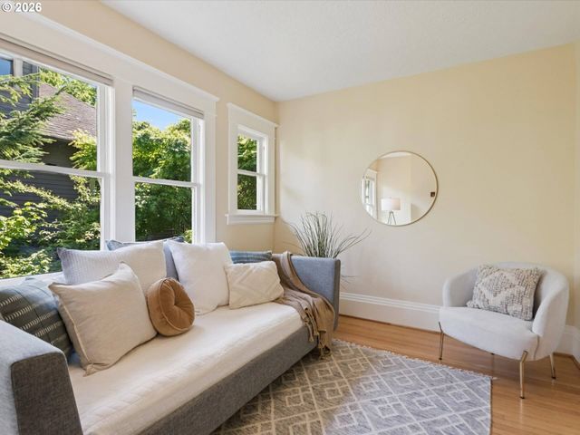 2316 Ne 27TH Ave, Portland, OR 97212