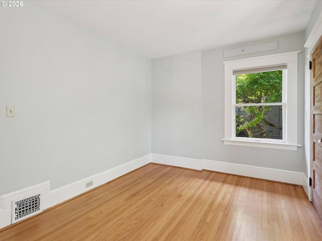 2316 Ne 27TH Ave, Portland, OR 97212