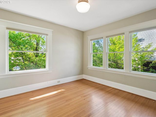 2316 Ne 27TH Ave, Portland, OR 97212