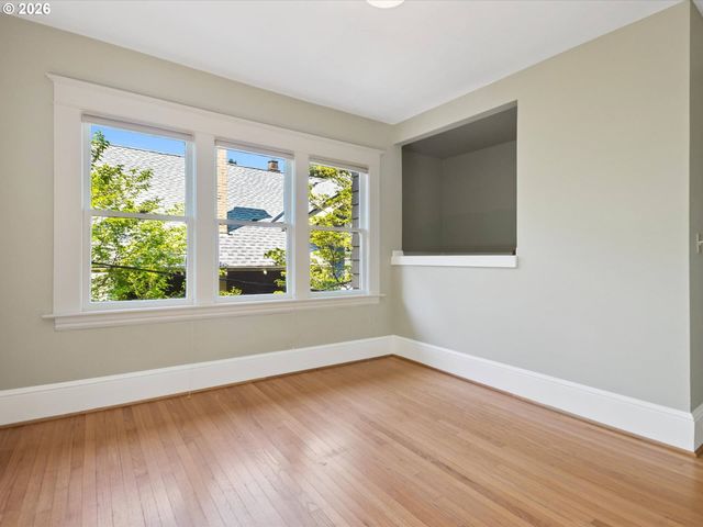 2316 Ne 27TH Ave, Portland, OR 97212