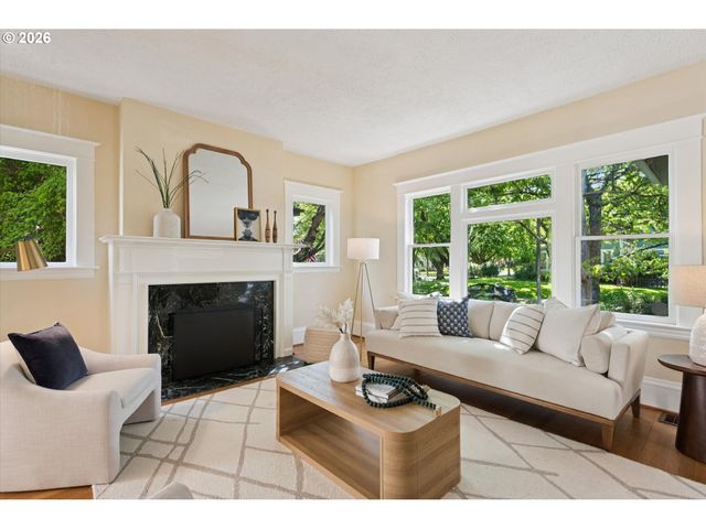 2316 Ne 27TH Ave, Portland, OR 97212