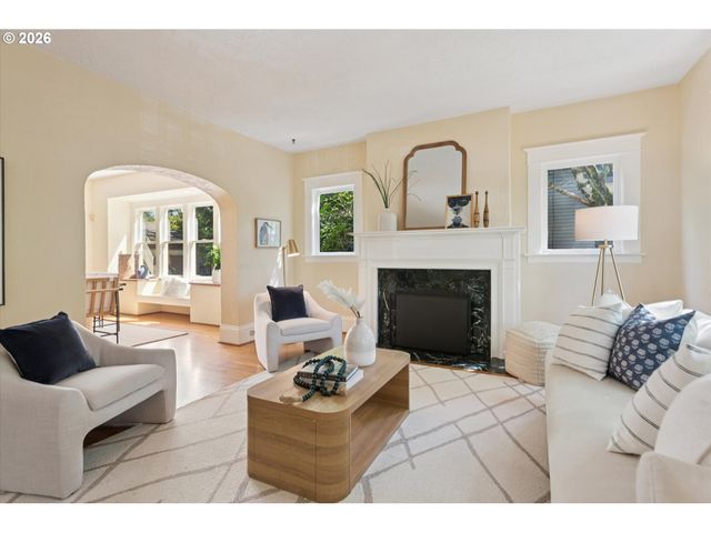 2316 Ne 27TH Ave, Portland, OR 97212