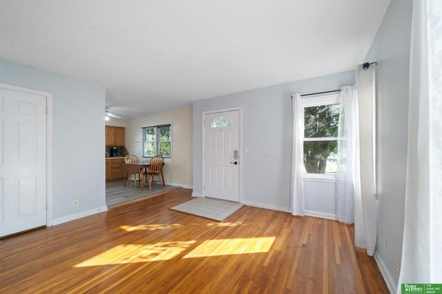 5820 Spring Street, Omaha, NE 68106