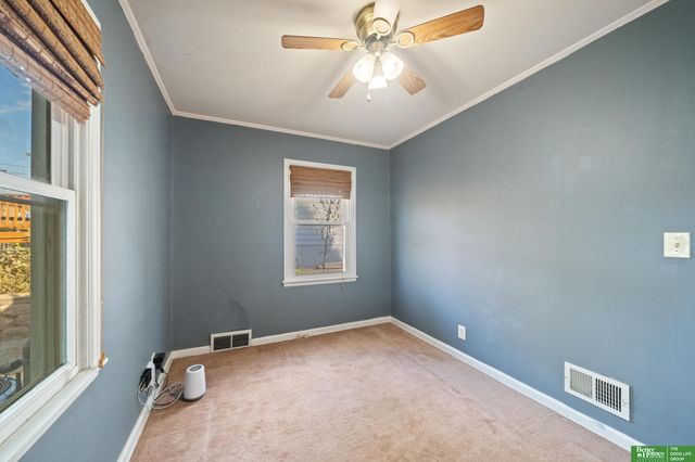 5820 Spring Street, Omaha, NE 68106