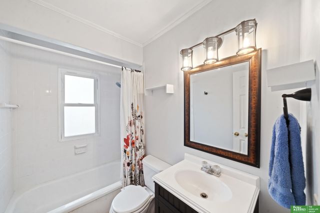 5820 Spring Street, Omaha, NE 68106