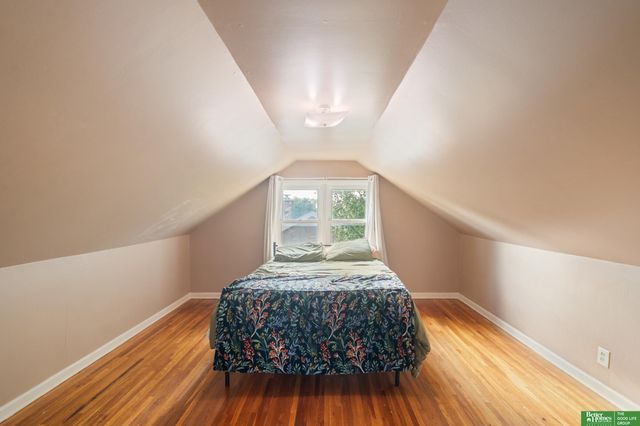 5820 Spring Street, Omaha, NE 68106