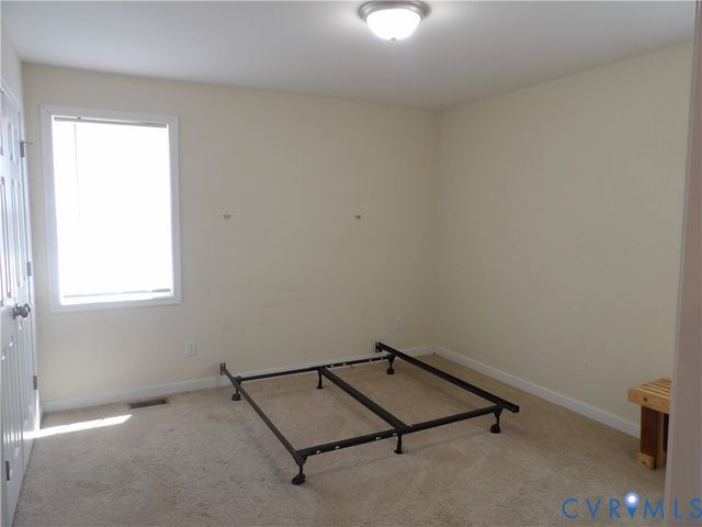 8521 Vaughan Rd, Dinwiddie, VA 23805