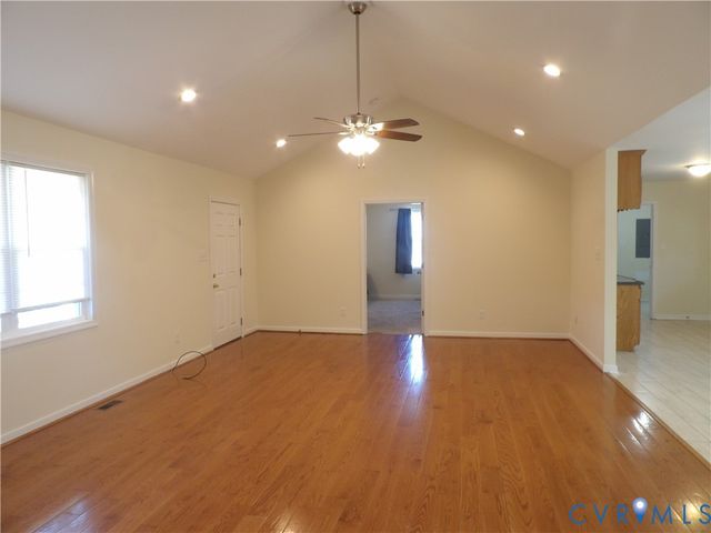 8521 Vaughan Rd, Dinwiddie, VA 23805
