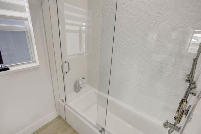 5463 NW 41st Terrace, Boca Raton, FL 33496