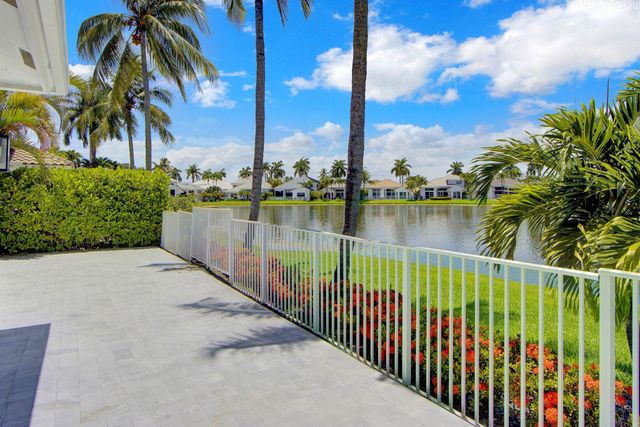 5463 NW 41st Terrace, Boca Raton, FL 33496